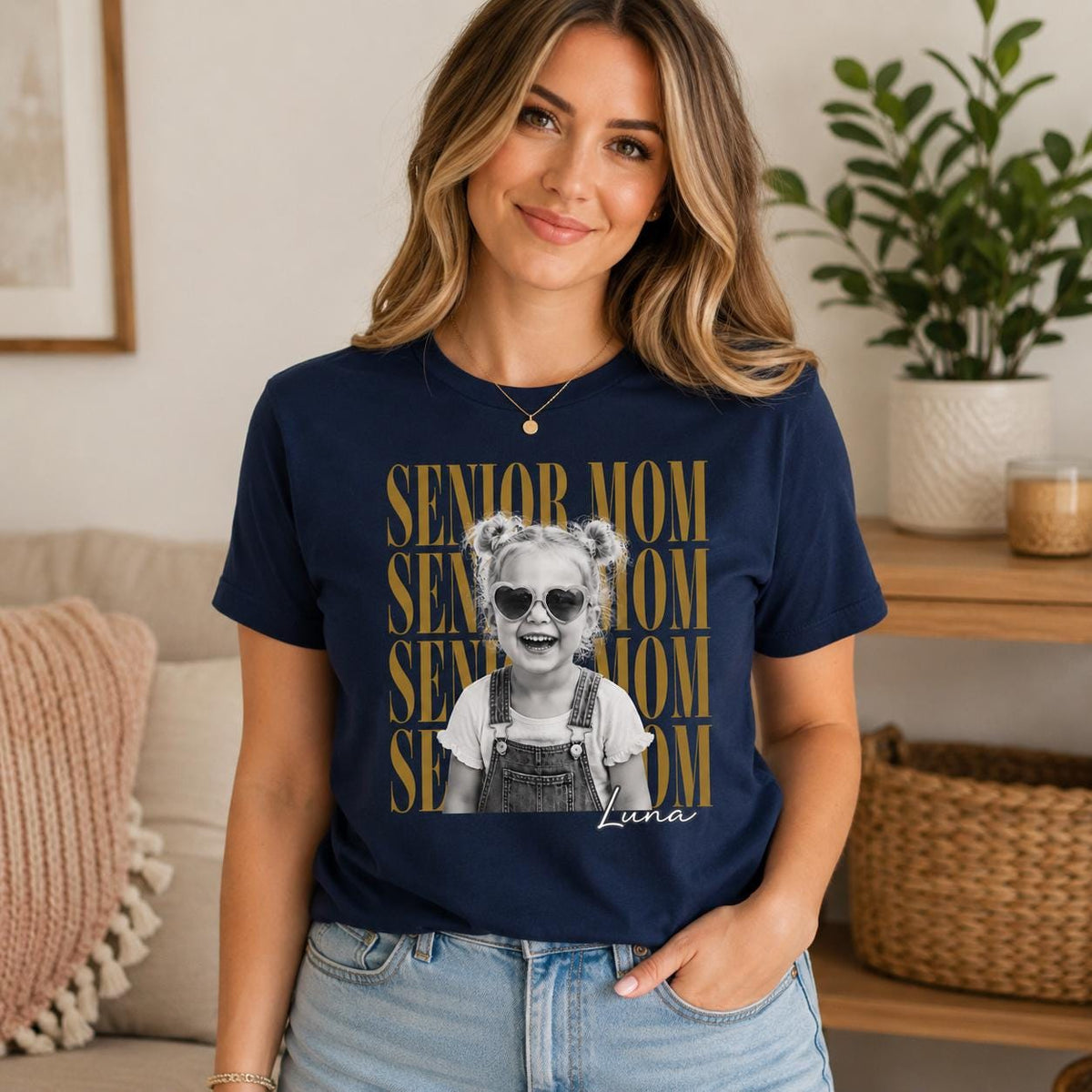 Personalized Vintage Photo And Year Senior Mom Shirt, Custom Graduate Picture Shirt, Class of 2027 Graduation Gift, Retro Senior Boy Girl