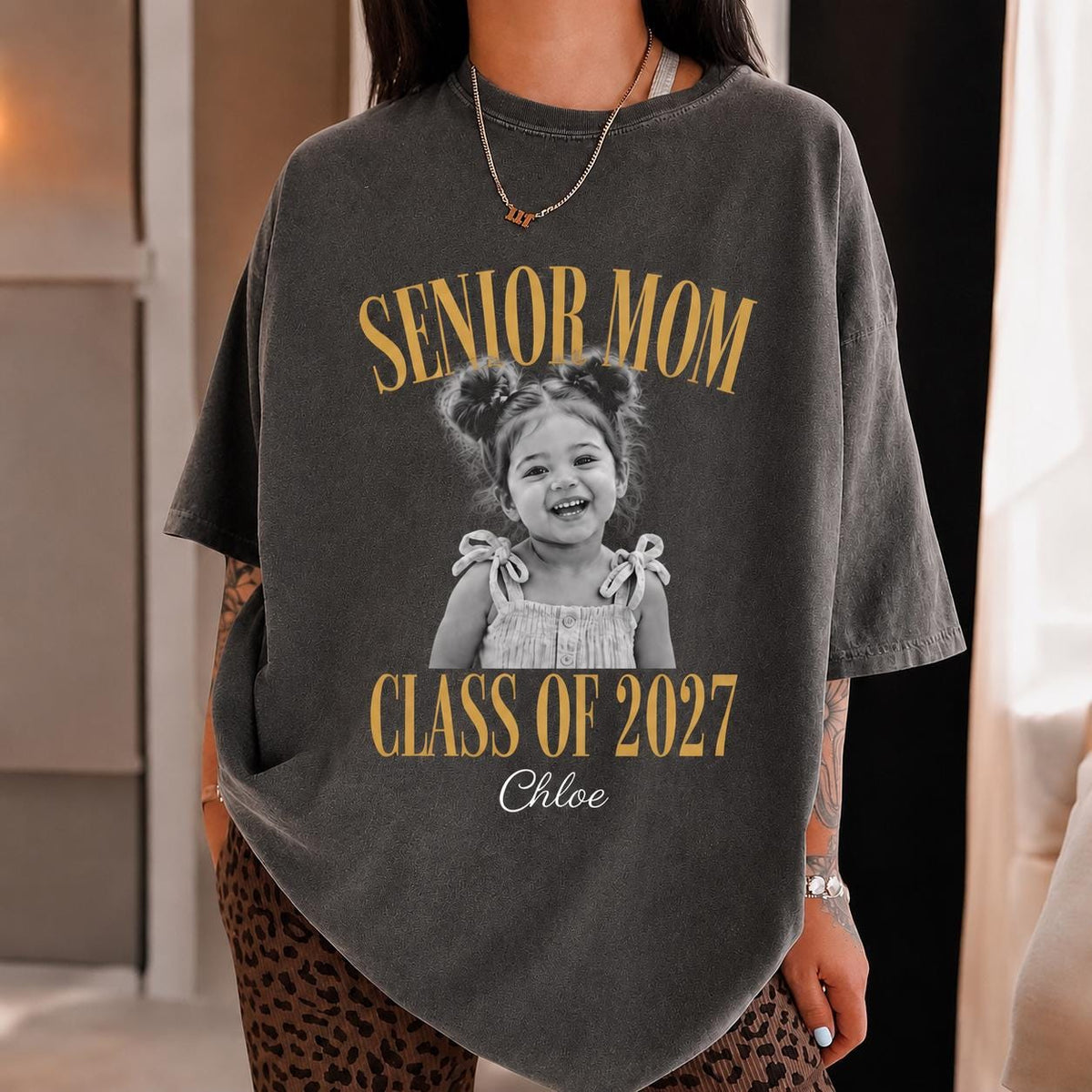 Retro Senior Mom 2027 Shirt, Custom Photo Comfort Colors Tee, Class of 2027 Graduation Gift, Proud Family Matching Shirts